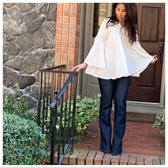 ✨LAST ONE ✨PARIS Bell sleeves swing top - Picture 3 of 8